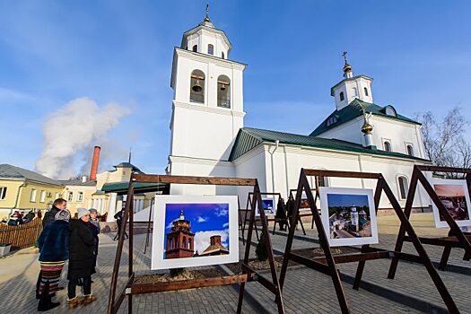 В усадьбе Гончаровых освятили восстановленный храм
