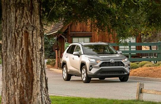 Самая дорогая Toyota RAV4 стоит 41 341 тыс долл