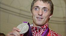 «Сиди дома с чемпионом»: Олимпийский призер по прыжкам на батуте Дмитрий Ушаков рассказал краснодарцам, как провести карантин с пользой