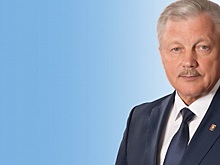 Мэр Братска Сергей Серебренников поздравил жительниц города с 8 Марта