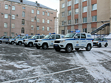 В преддверии профессионального праздника губернатор Курганской области вручил  полицейским ключи от новых автомобилей