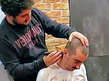 Блогеры поддержали флешмоб Кадырова и побрили головы