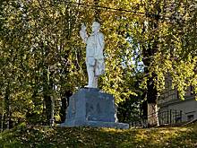 Памятнику революционеру в российском городе неожиданно поменяли облик