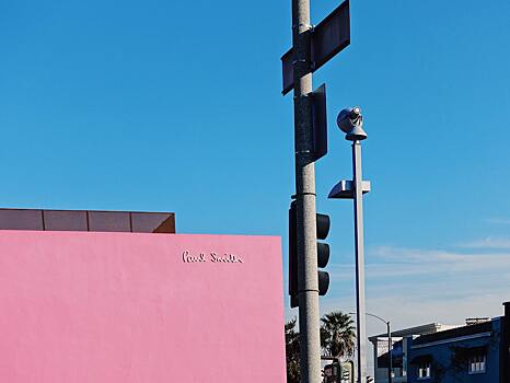 Британский бренд люксовой одежды прекратил работу в России