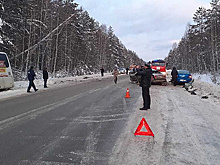 В ДТП с рейсовым автобусом на Урале пострадали четыре человека