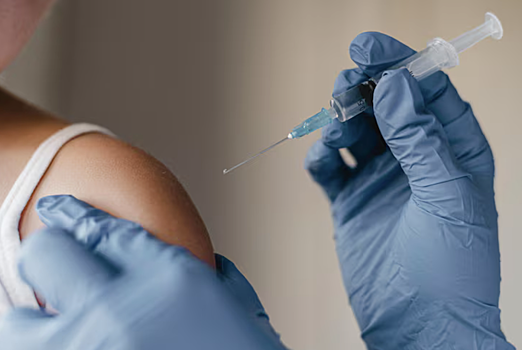 Антипрививочники спровоцировали вспышки кори и гепатита А в Искитимском районе