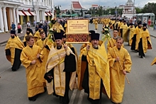 Крым и Урал отметили День крещения Руси крестными ходами и молебнами