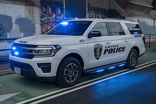 Члена городского совета в Калифорнии подожгли на рабочем месте