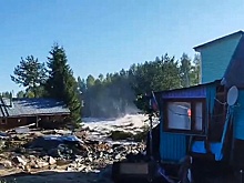 На Беломорско-Балтийском канале прорвало плотину