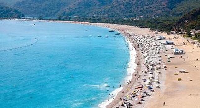 Рост числа зарубежных туристов в Турцию составил более 300 %