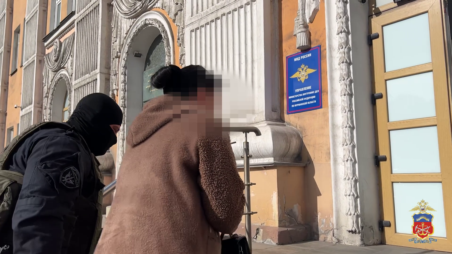 За фиктивный приём экзаменов у иностранцев в Мурманске осудят участницу организованной группы