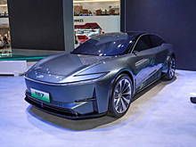 Toyota показала концепт нового электроседана 2025 года