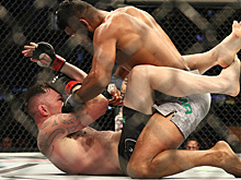 Боец UFC решил опротестовать собственную победу