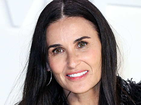 Деми Мур осталась без драгоценностей на премии «Золотой глобус»