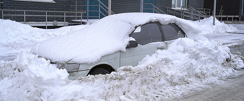 В Ижевске будут наказывать за мешающий уборке снега автомобиль