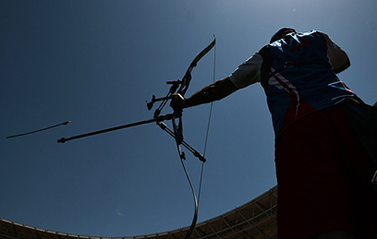 Мужчина в Петербурге расстрелял коллег из лука и скрылся на велосипеде