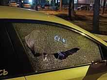 Машину обстреляли на улице Героев революции в Новосибирске