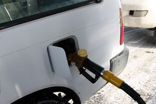 С чем связан рост цен на бензин?