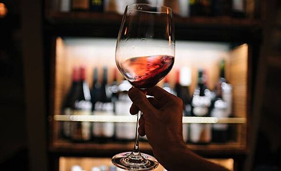 В винный бар Sinners & Beginners можно приходить со своим вином