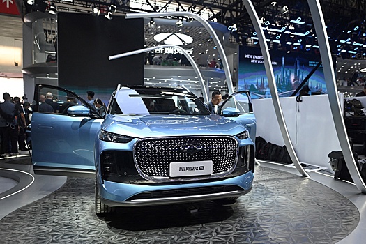 Состоялся дебют другого Chery Tiggo 8. Его можно будет купить в РФ официально