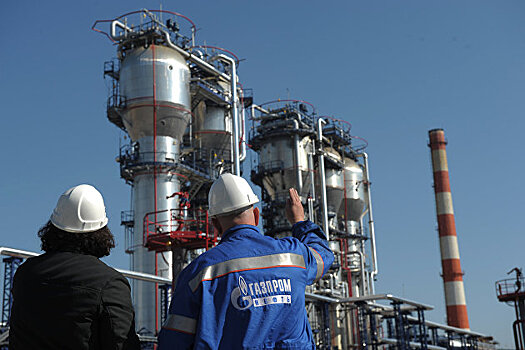 "Газпром нефть" наблюдает в мае восстановление нефтепереработки и продаж топлива