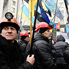 Луганские шахтеры угрожают подземной голодовкой и перекрытием дорог