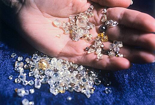 В Госдуме ответили на запрет США импортировать российские несортированные алмазы