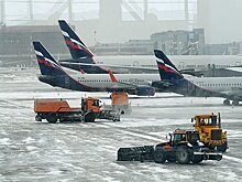 Десятки рейсов отменены или задержаны в аэропортах Москвы