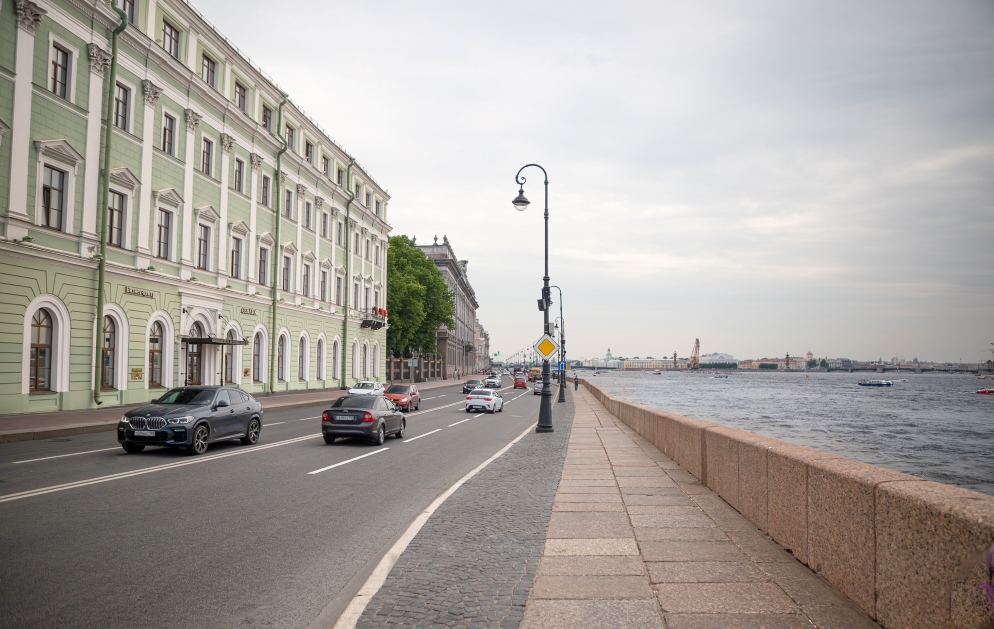 На Дворцовой набережной завершены основные ремонтные работы