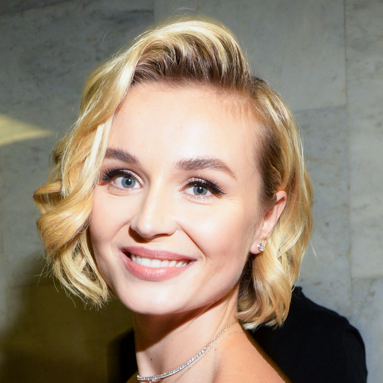 Отношения полины гагариной сейчас. Отношения полины гагариной сейчас. Отношения полины гагариной сейчас. Певица пальма гагарина. Отношения полины гагариной сейчас.