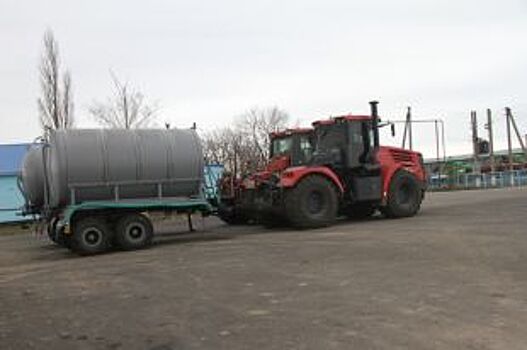 В Волгоградской области трактор без водителя сбил мужчину