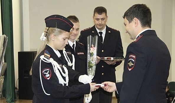 Под Волгоградом лучшим кадетам полицейских классов присвоили звания