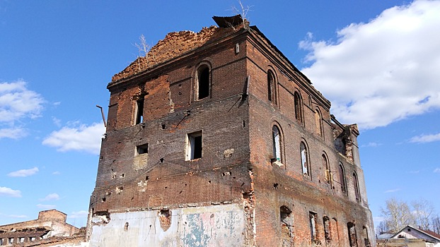 Маршрут выходного дня: едем в Староуткинск на великолепные развалины демидовского завода