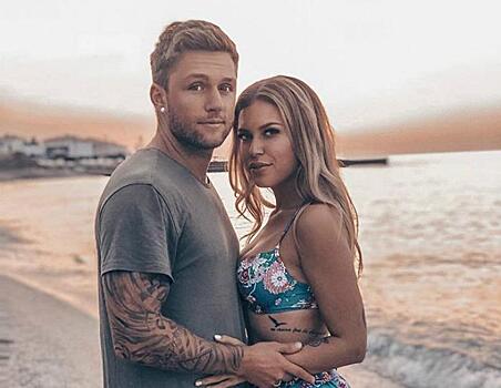 Вулкан стер с лица земли храм, где Дакота и Соколовский узнали, что станут родителями