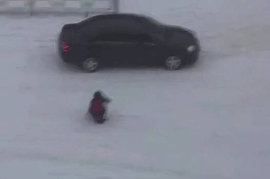 Школьников из российского города сдул ветер