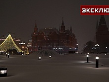 На улицах Москвы сняли огромные сугробы, появившиеся после мощного циклона
