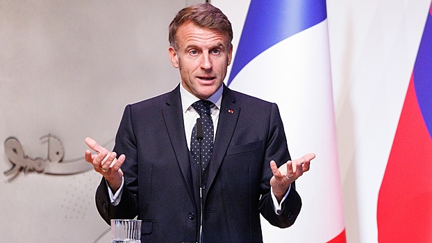 СВР: Макрон хочет развернуть на Украине воинский контингент до двух тысяч солдат