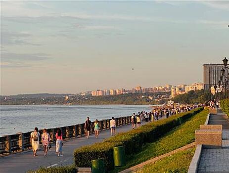 Музыканты, танцы, пляжи: чем живет самарская набережная