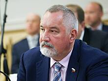 Рогозин раскритиковал не ответившего на звонок с фронта в субботу чиновника