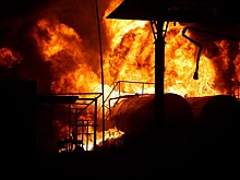 Горящую в Кувейте американскую базу оказалось некому тушить