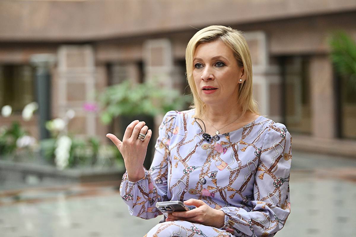 Захарова посоветовала Британии вызвать санитаров из-за новых санкций