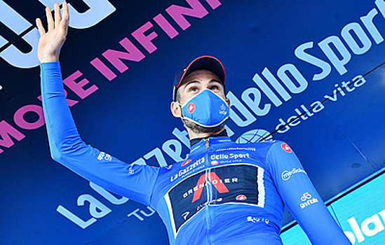 Итальянец Ганна выиграл третий этап на "Джиро д'Италия"