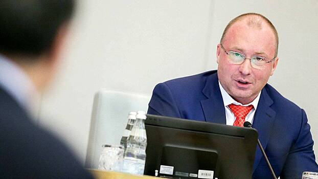 Экстрасенс Хадуева рассказала, как смена имени и фамилии повлияет на судьбу сына Жириновского