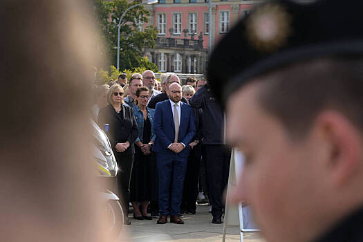 Нападение в дрезденском трамвае раскололо Германию