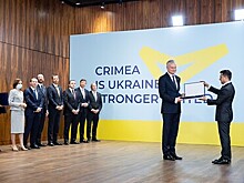 Захарова «по-братски» дала совет Зеленскому
