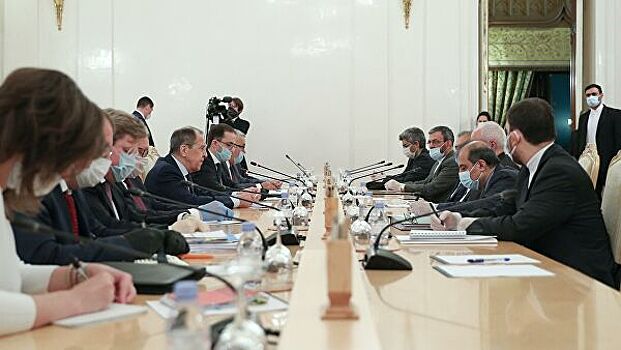 Россия и Иран отметили прогресс по ряду совместных проектов в экономике