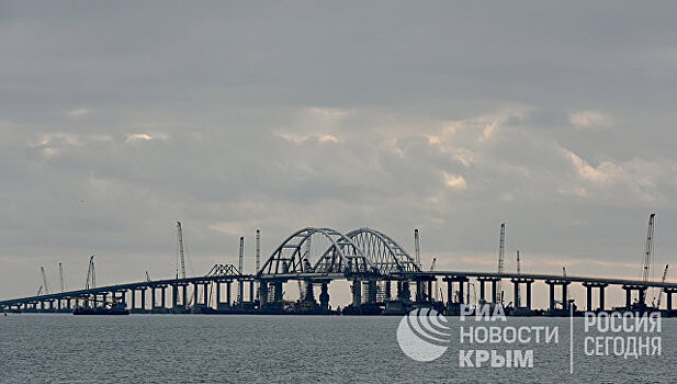 Три десятка пловцов переплывут Керченский пролив