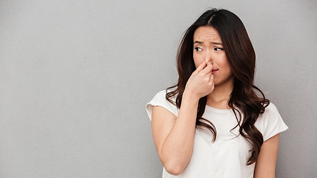 Биохимики показали, как бактерии, живущие во рту, создают неприятный запах
