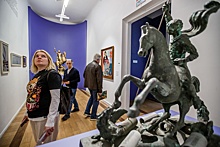"Солнечный сад" Зураба Церетели расцвел в Музее современного искусства