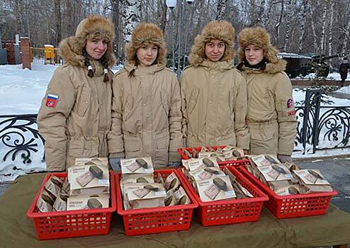 Юнармейцы Тюмени провели акцию «Блокадный хлеб»